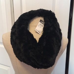 Faux fur neck warmer - Black, Cream, Dusty Pink